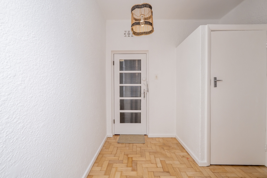2 Bedroom Property for Sale in Kenilworth Western Cape